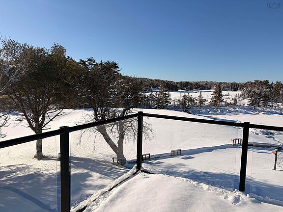 3rd image of 42 Whynachts Point Rd