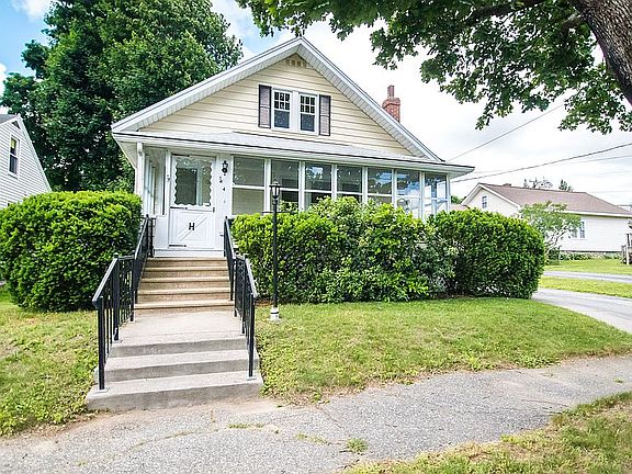 2nd image of 4 Pocasset Ave