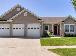 2812 Hampton St, Ames, IA 50010