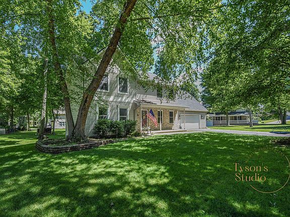 5th image of 275 Jacaranda Dr
