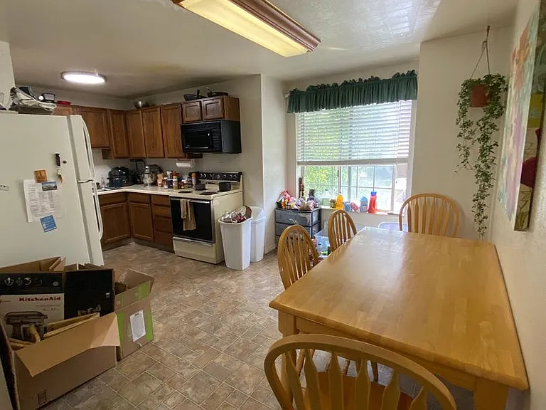 718 W 1720 N #224-B — Photo 8