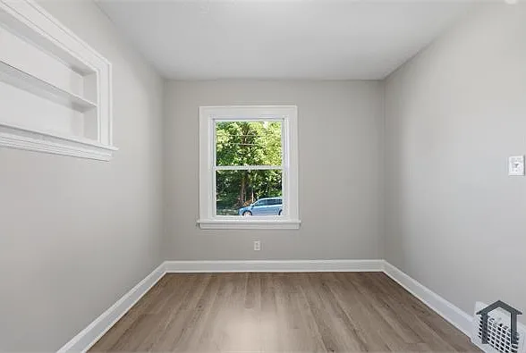 2 bed, 800 sqft, $1,100 — Photo 2