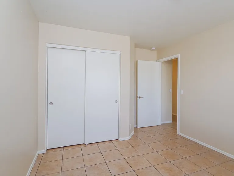 6417 N 81st Dr — Photo 13
