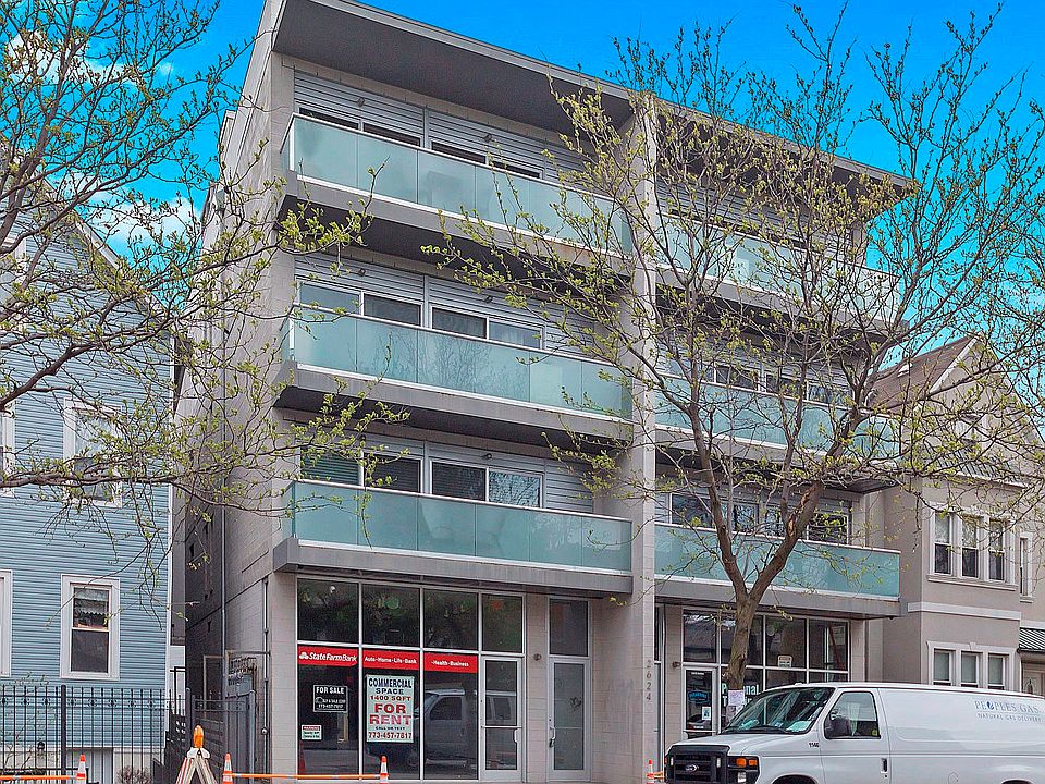 Newer 2014 construction in an amazing Logan Square location just blocks to the Western & California 