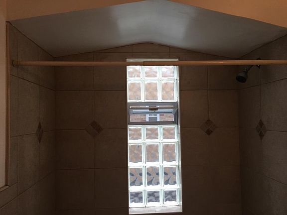 Bathroom with Ceramic Tiles