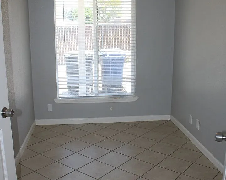 53 Alturas Ave #B — Photo 9