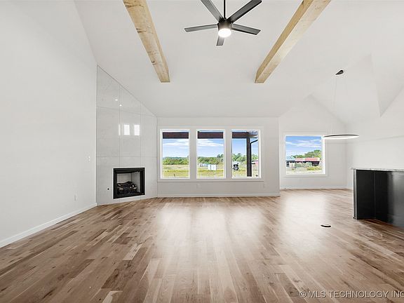 5th image of 6504 N 27th St