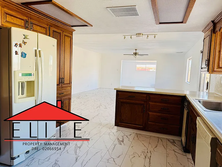 247 Peg St — Photo 6
