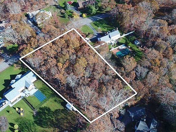 3rd image of 510 Sleepy Hollow Ln