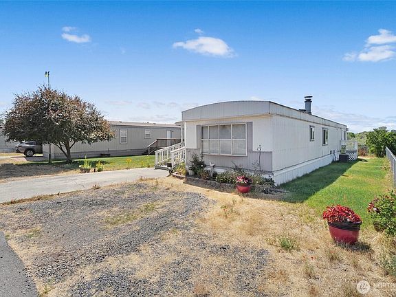 5th image of 4680 Rd K NE #5