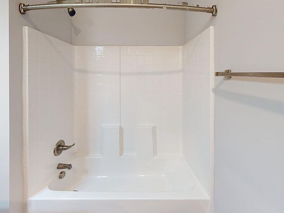 5th image of 4422 Nicklaus Dr #510-304