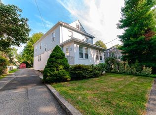 708 Palmer Ave, Mamaroneck, NY 10543
