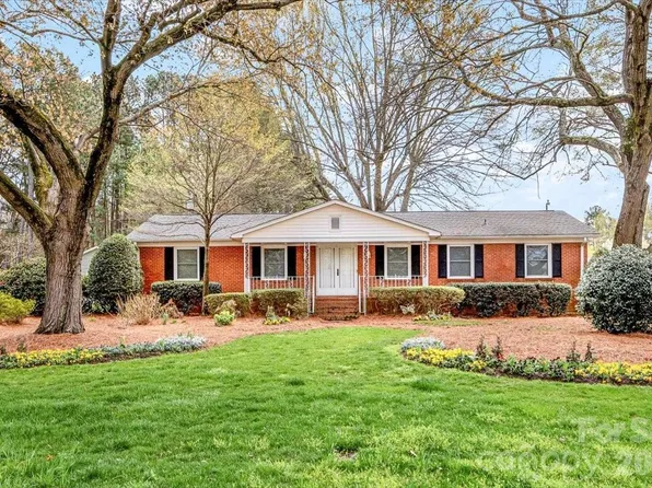 1224 Vickie Ln, Matthews, NC 28104
