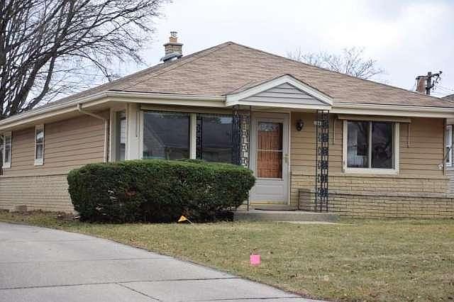 1st image of 2644 N 114th St