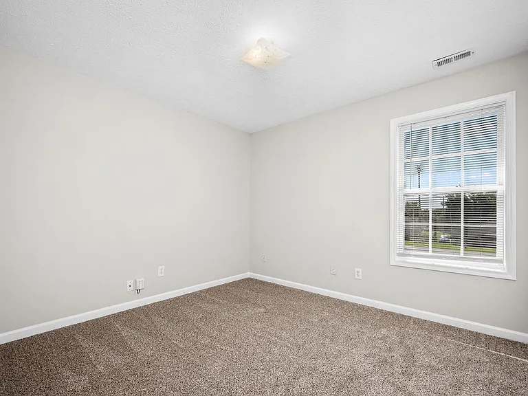 9002 Macbeth Dr — Photo 18