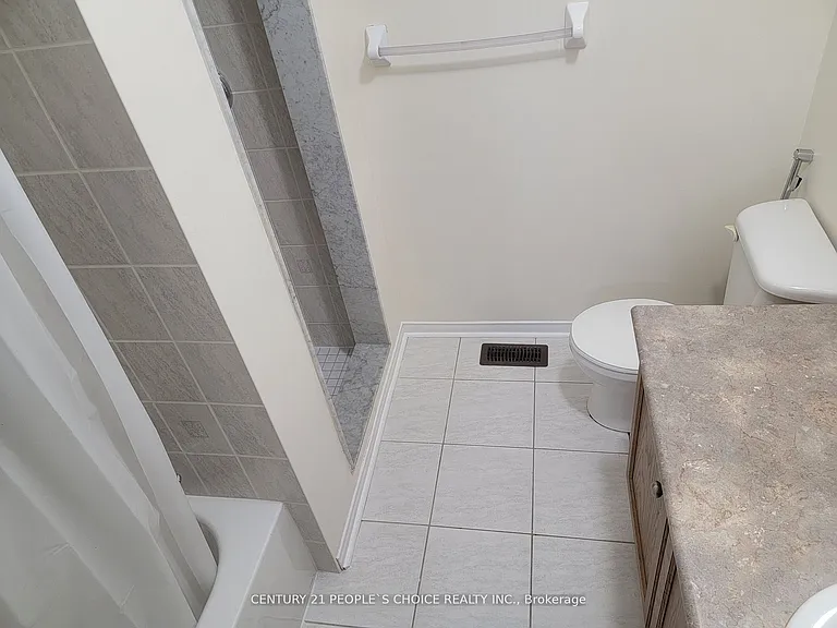 783 Millworks Cres — Photo 19