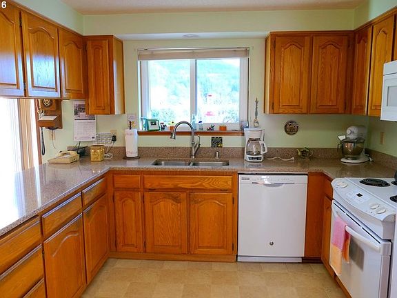 5th image of 25919 NE 206th Ave