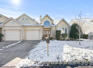 15 Wellfleet St, Monroe Township, NJ