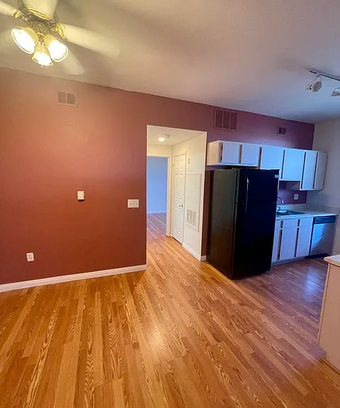 231 W Horizon Ridge Pkwy #2813 — Photo 9