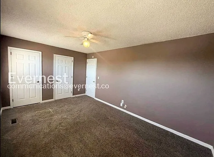 2543 Hampstead Dr — Photo 11