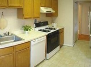 15609 Ambiance Dr, Gaithersburg, MD 20878