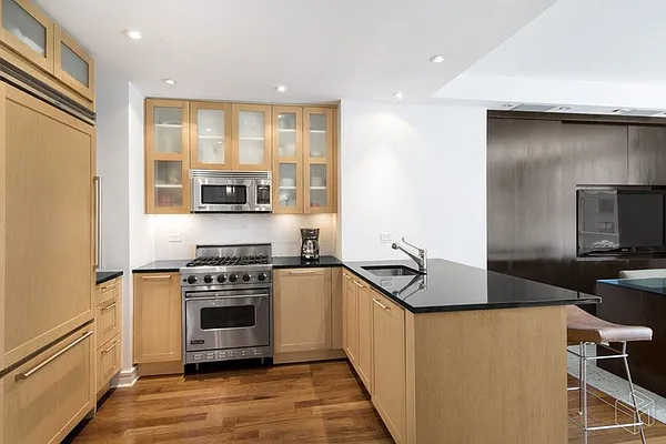 Rented by Halstead Real Estate | media 24