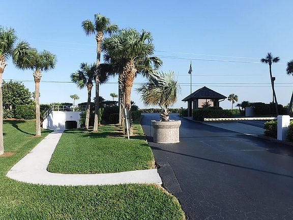 2nd image of 5059 N Hwy A1a APT 902