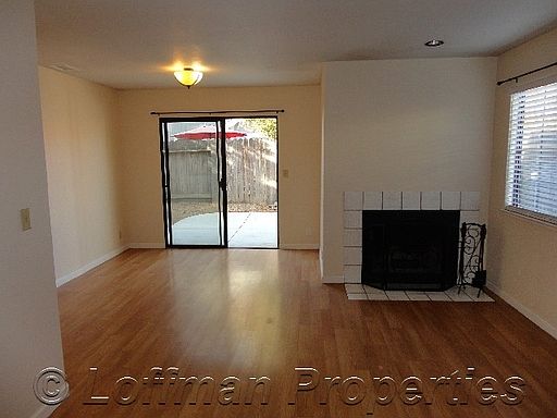 5th image of 631 Capela Way