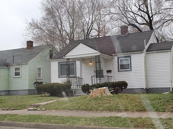 2nd image of 855 Huron Ave