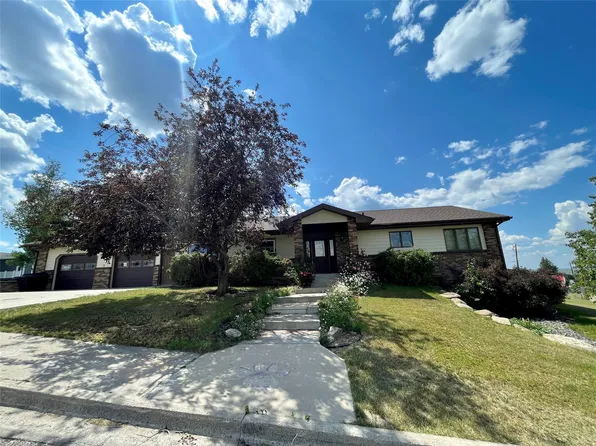 104 Meade Ave, Cut Bank, MT 59427