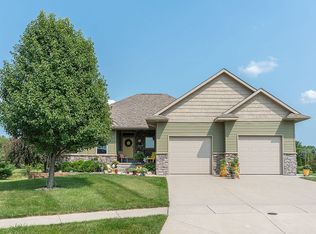 1848 Wenrose Dr NE, North Liberty, IA 52317