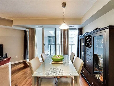 111 Elizabeth St — Photo 4