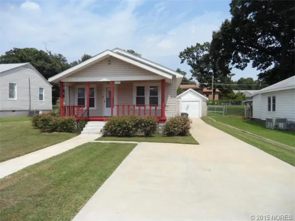 1211 N Garfield Ave W, Sand Springs, OK 74063