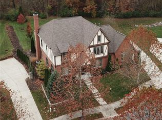 5319 Randolph Crescent Dr, Carmel, IN 46033