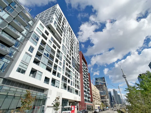 576 Front St W, Toronto, ON