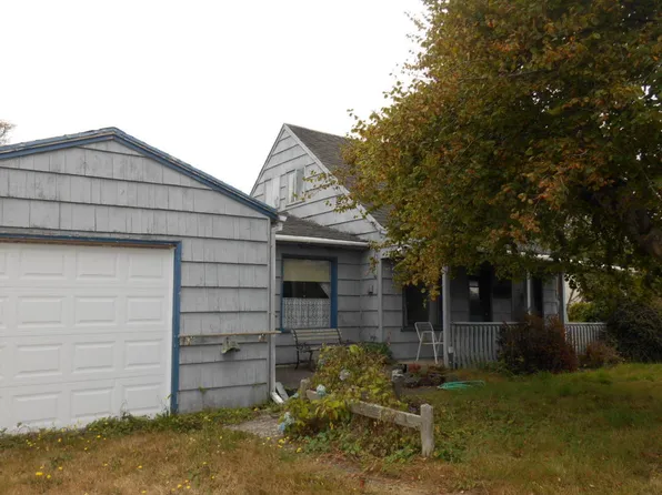 324 N Easy St, Rockaway Beach, OR 97136