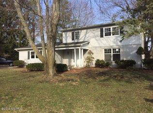 637 Minges Rd E, Battle Creek, MI 49015