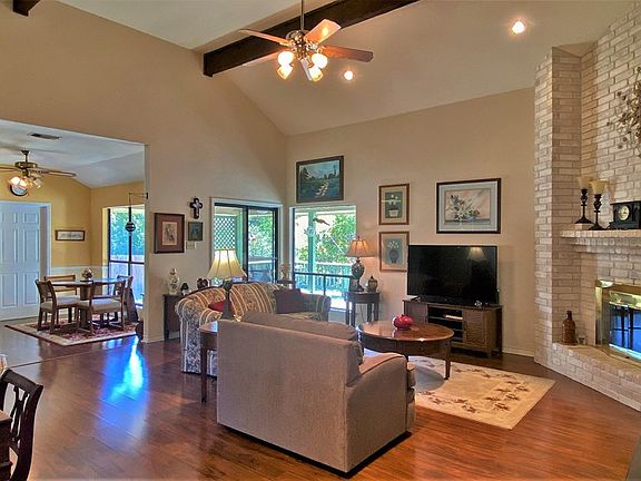4th image of 108 Holly Hill Dr