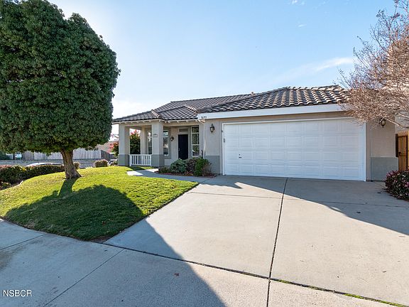 3rd image of 3693 Les Maisons Dr