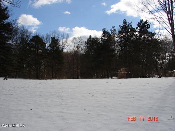 3rd image of 7644 Easthill Dr