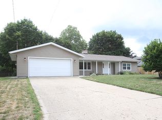 7020 Winter Forest Dr, Portage, MI 49024
