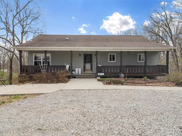 21537 Crystal Blvd, Brighton, IL 62012