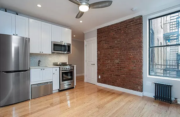 Rented by Charney Real Estate LLC | media 7