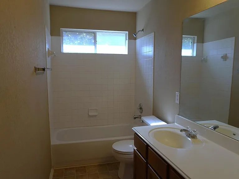 26610 Sparrow Rdg — Photo 22