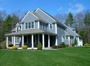 18 Pine Mill Dr, Pembroke, MA 02359