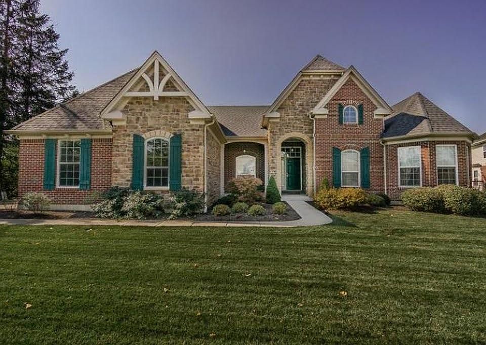 1st image of 10081 Meadow Woods Ln