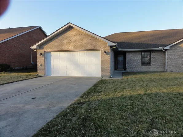 606 W Martindale Rd, Englewood, OH 45322