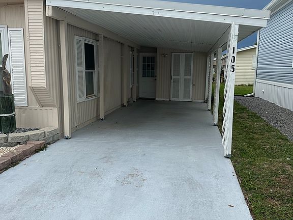 3rd image of 105 Anchorage Dr