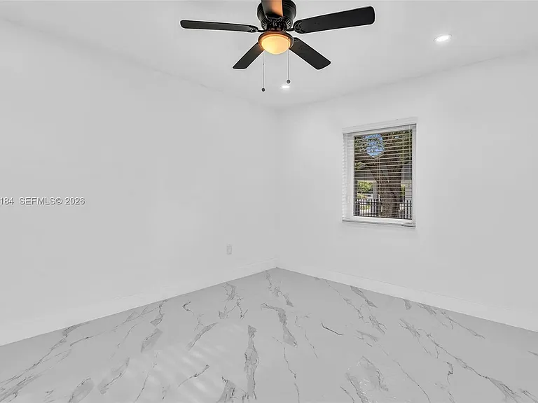 5850 NE 3rd Ave — Photo 19