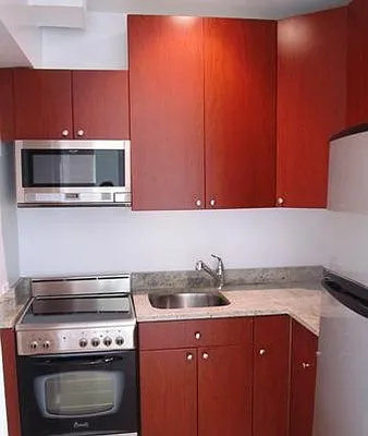 Rented by Siderow Residential Group | media 20